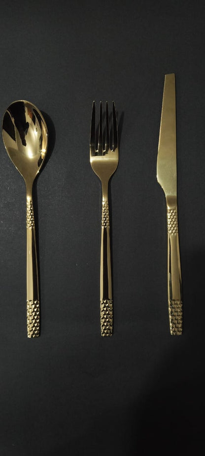 Luxury Golden Cutlery Set – 9 Pieces (3 Spoons, 3 Forks & 3 Knives)