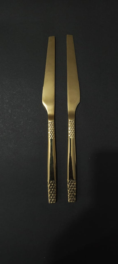 Luxury Golden Cutlery Set – 9 Pieces (3 Spoons, 3 Forks & 3 Knives)